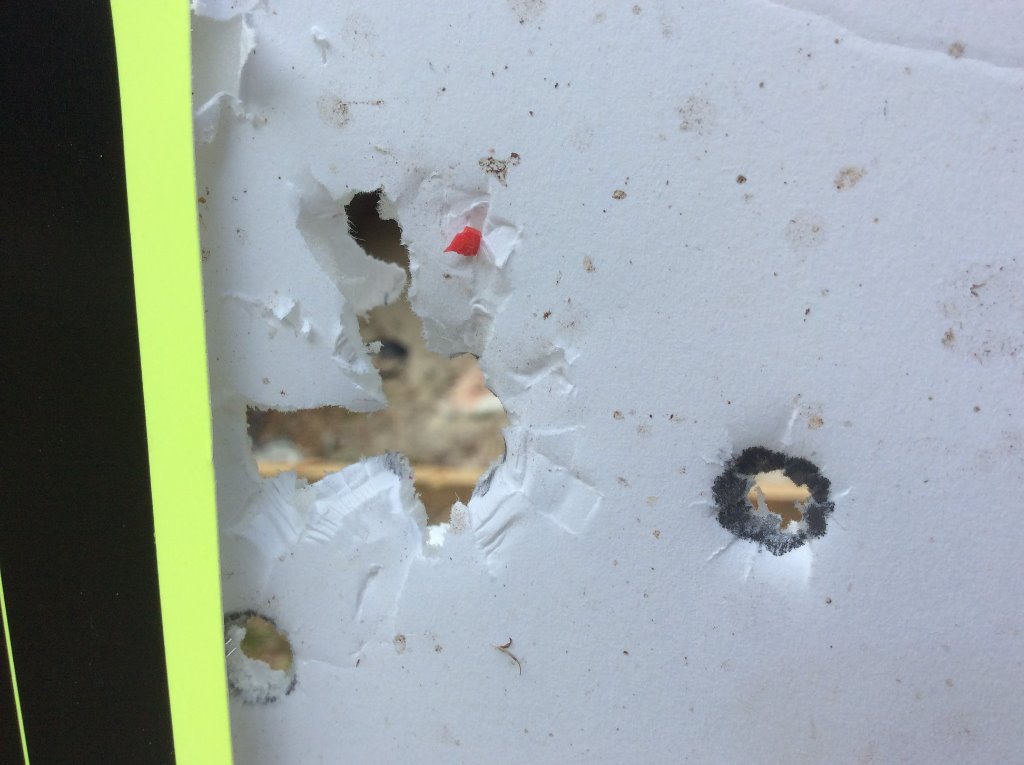 wire nut gone on 2nd shot. first shot to right..jpg