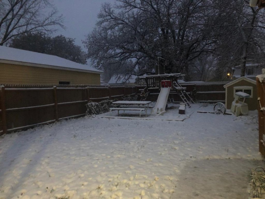 201020 001 Volga October snow 003.jpg
