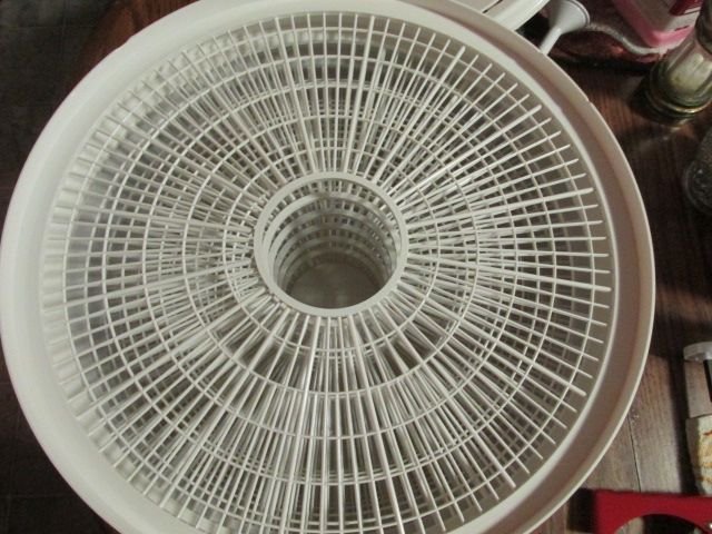 201202 002 Nesco Dehydrator 001.jpg