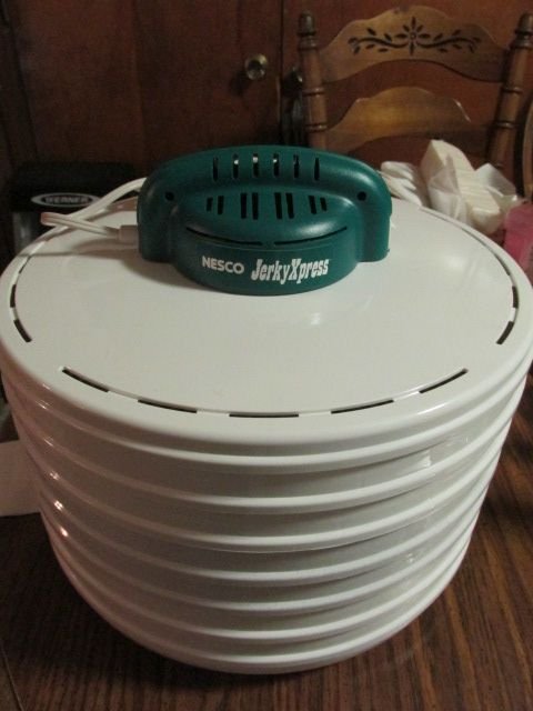 201202 001 Nesco Dehydrator 002.jpg