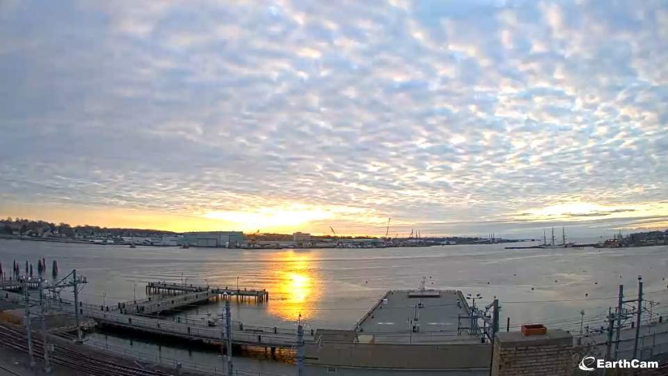 New London Harbor Tuesday sunrise