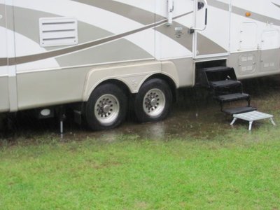 161008 001 Hurricane Matthew  003 eye near Charleston.jpg