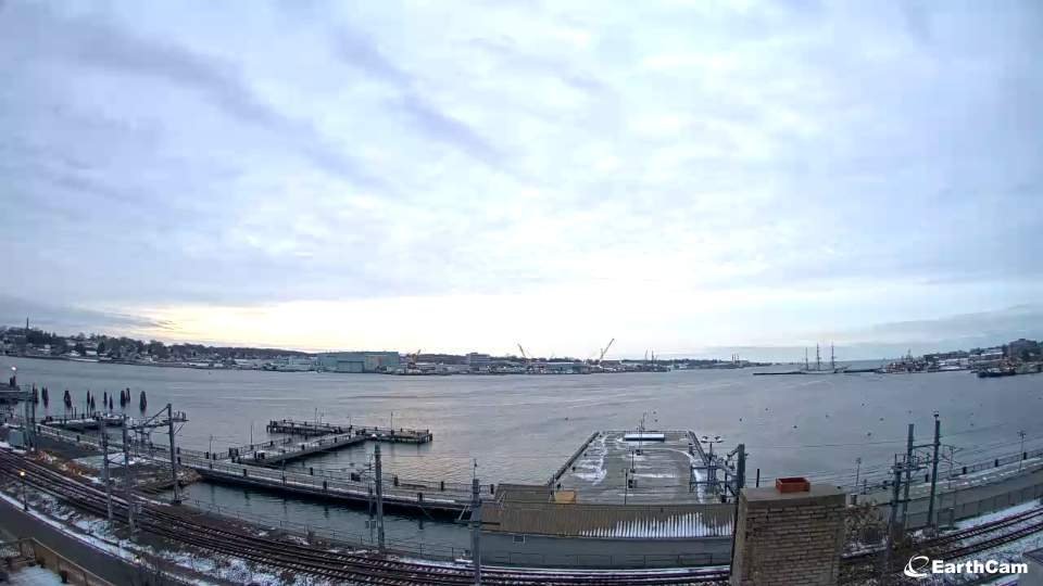New-London-Harbor-Thursday.jpg