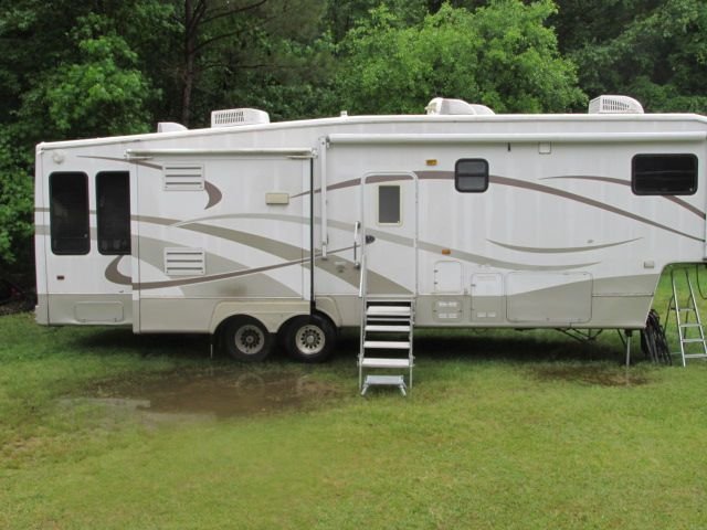 210507 001 overnight thunderstorm 001.jpg
