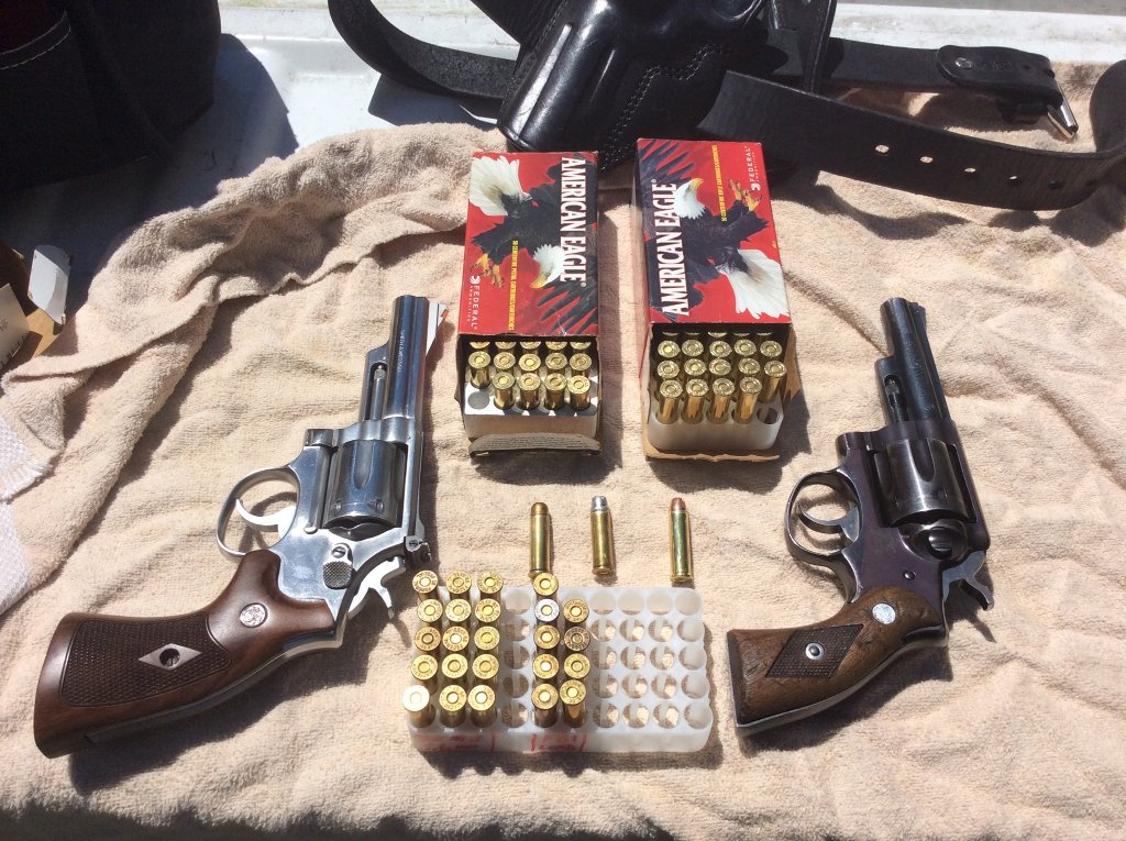 S&W 66 vs  Ruger Police Service Six 357.jpg