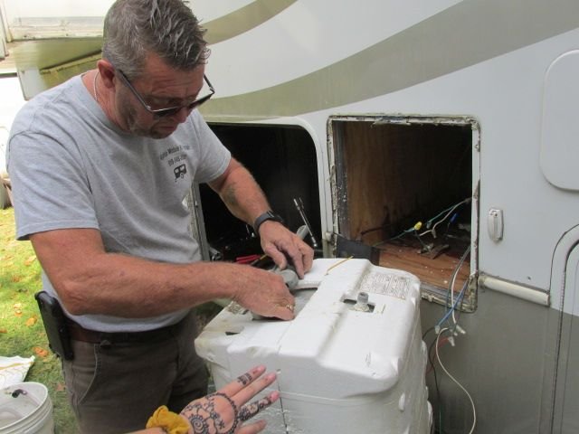 221017 001 water heater element  replaced 001.jpg