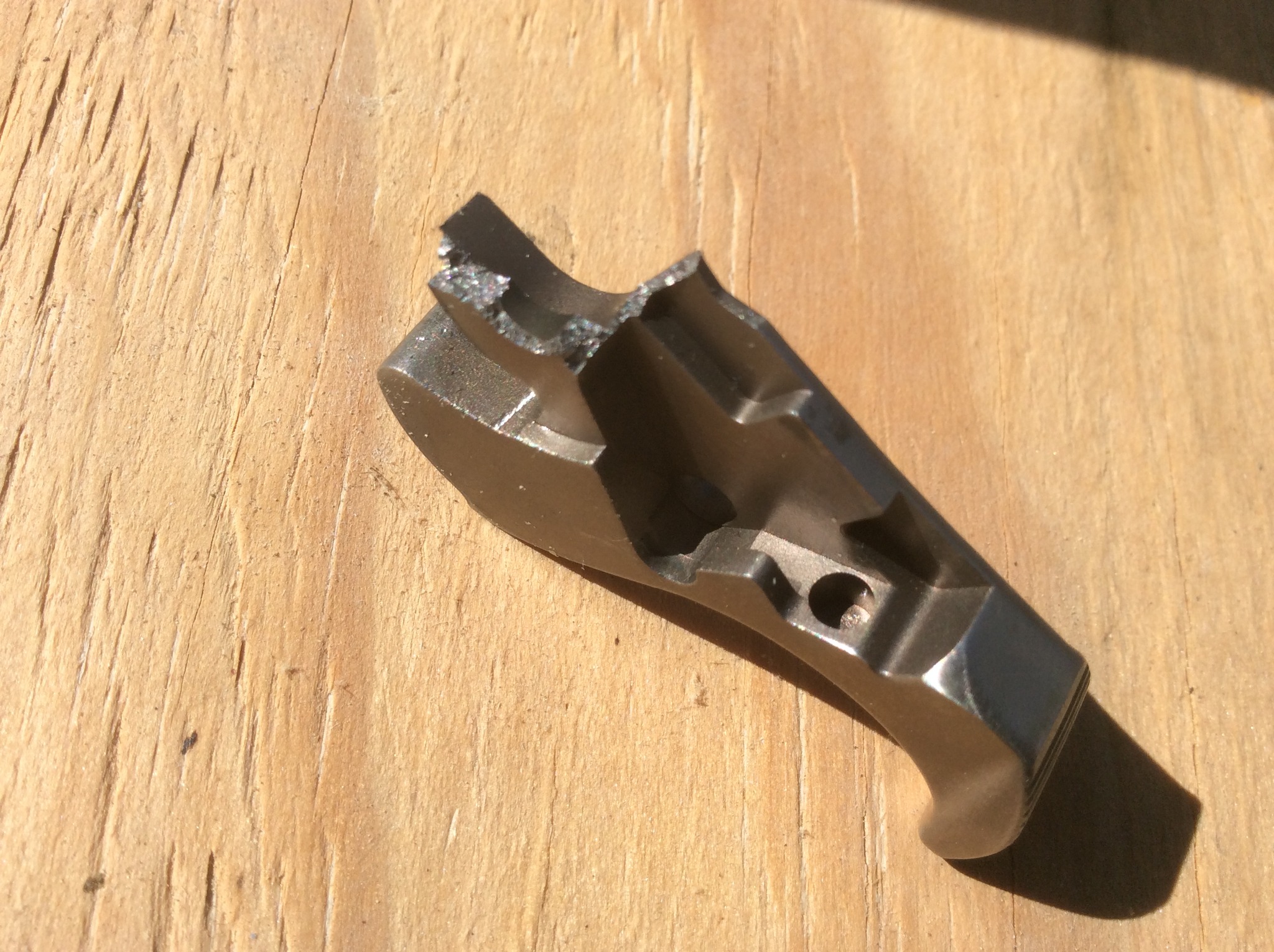 picture of bond arms 45 Colt 410 Grizzly hammer where it broke.jpg