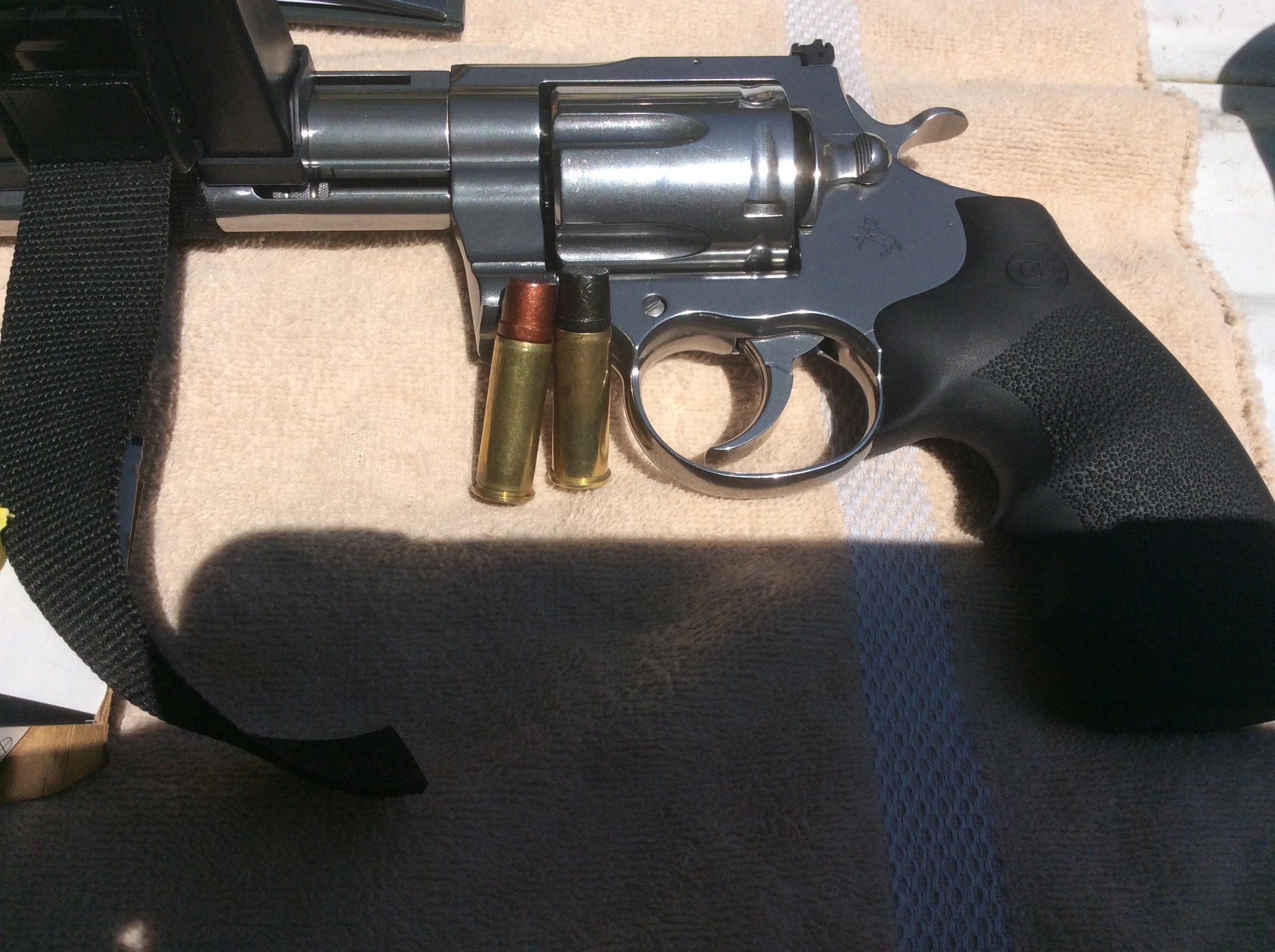 missouri bullets 300 44mag hammer loads with 14 and 15 gr of alliant 2400.jpg