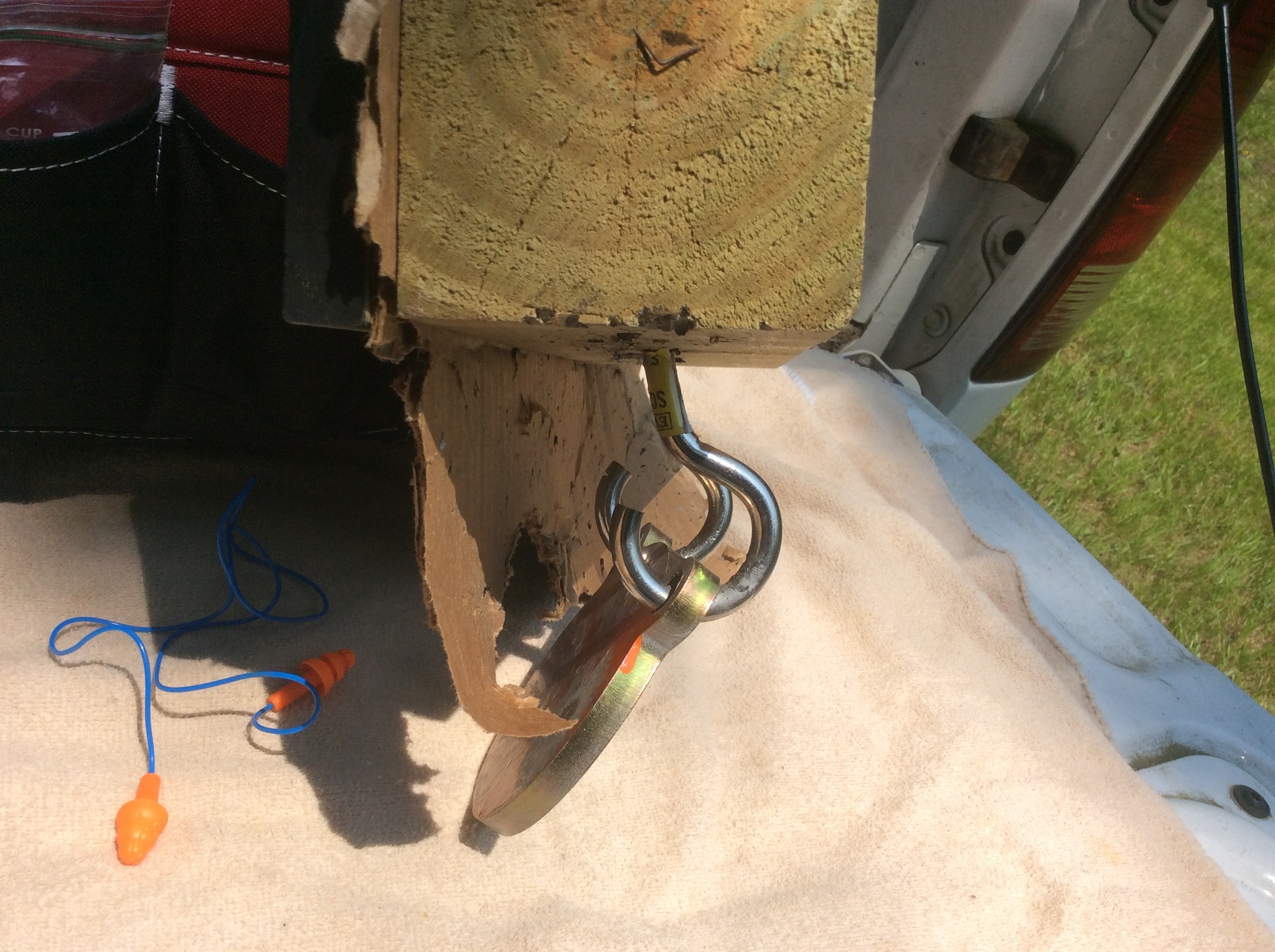 heavy duty stainless steel hooks bent from mild 45-70 hit.jpg