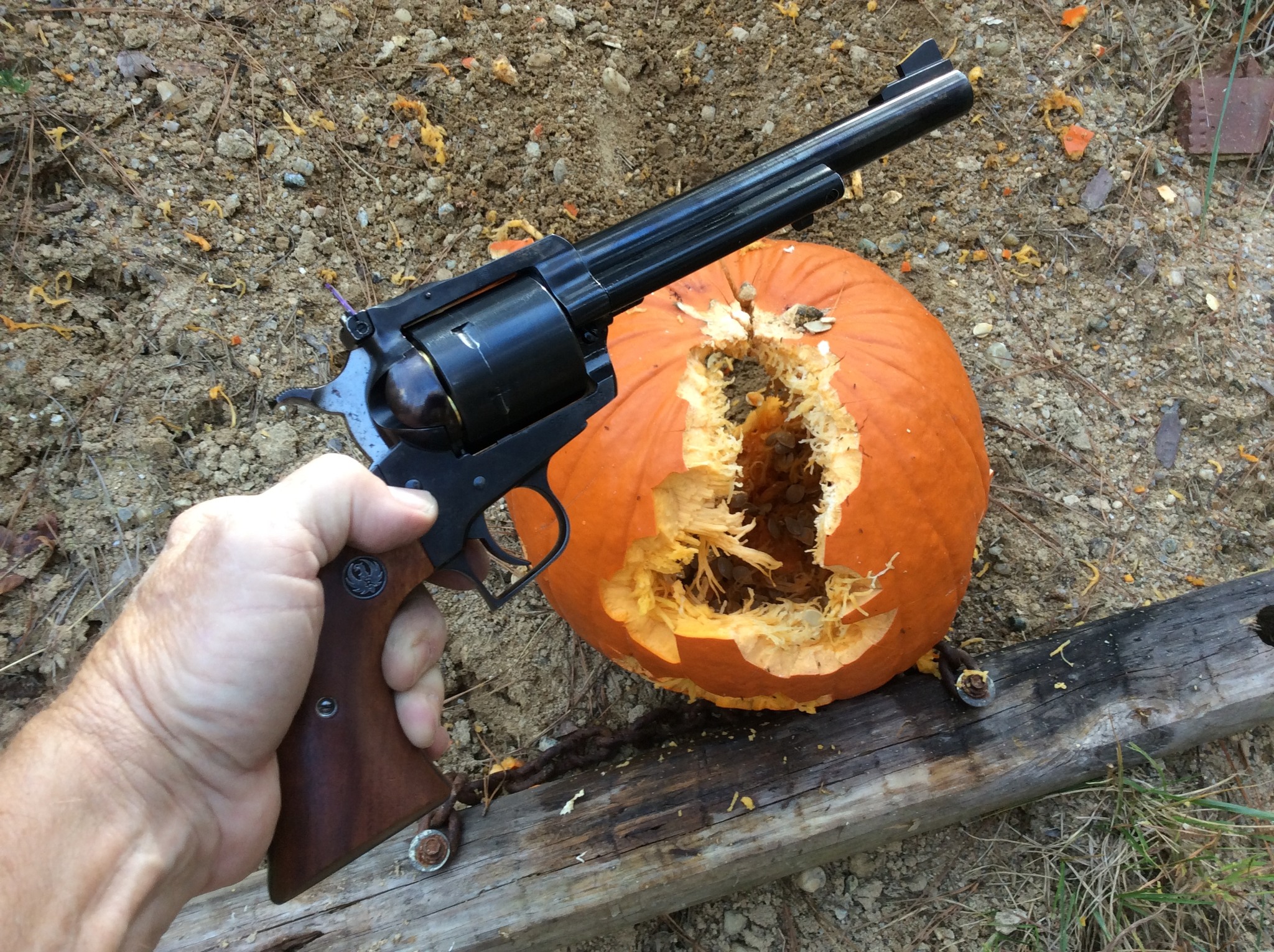 44 mag ripping a pumpkin.jpg