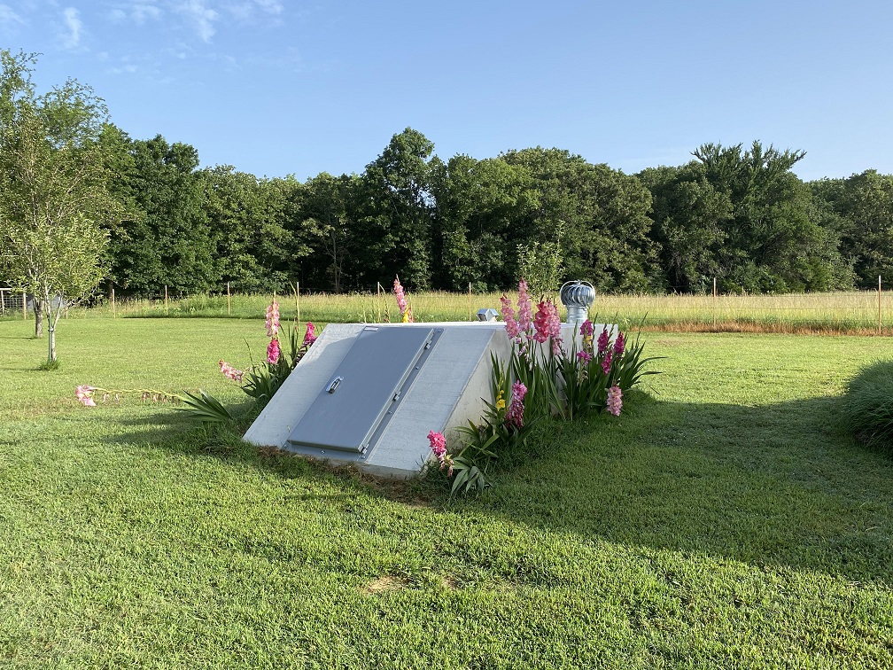 shelter flowers c.jpg