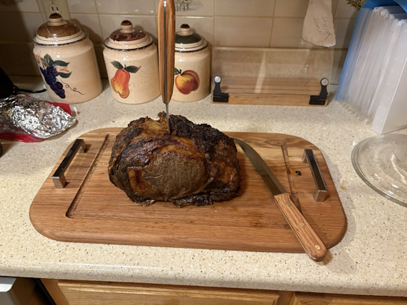 Cutlery set with prime rib.jpg