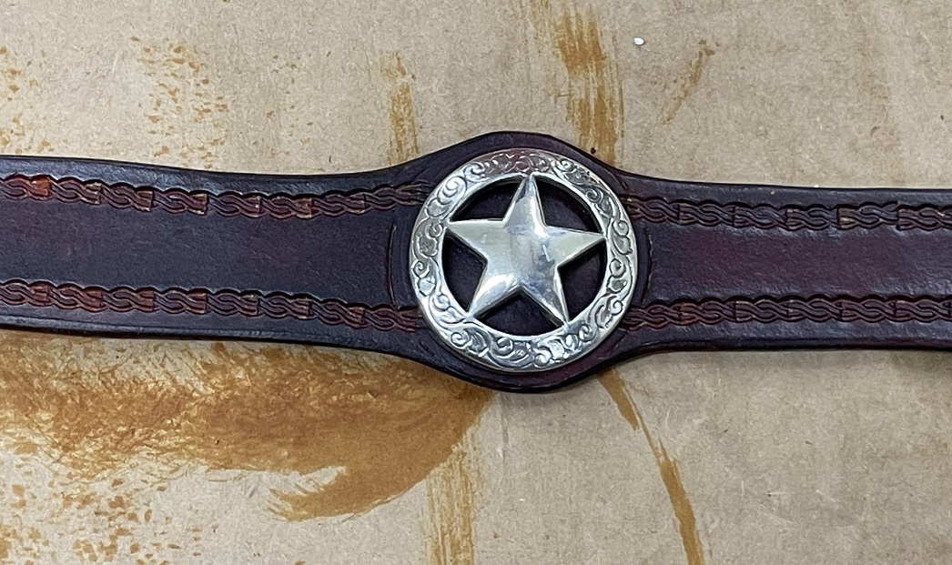40 retention loop dyed and concho.jpg