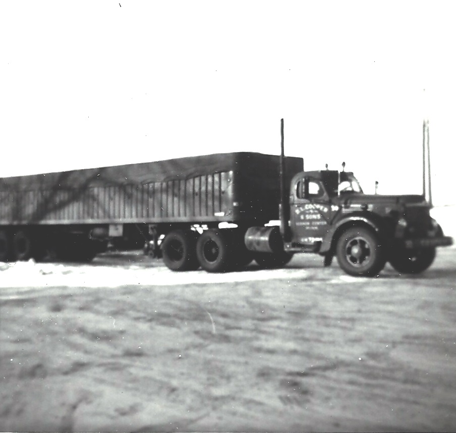 1947 IH KB11 1.jpg