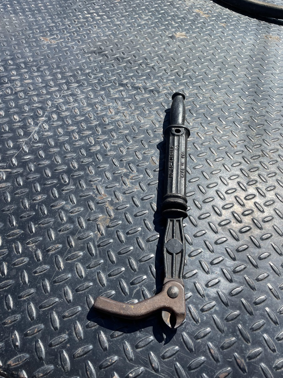 antique nail puller.jpg