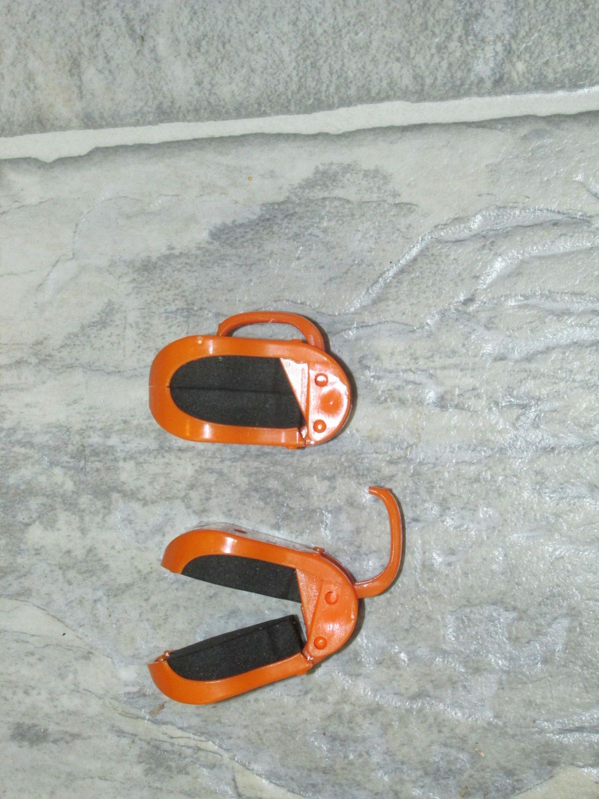 260330 001 rod holder clips 003.jpg