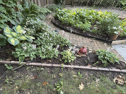 Fallen July 4th 26 flowers 2.jpg